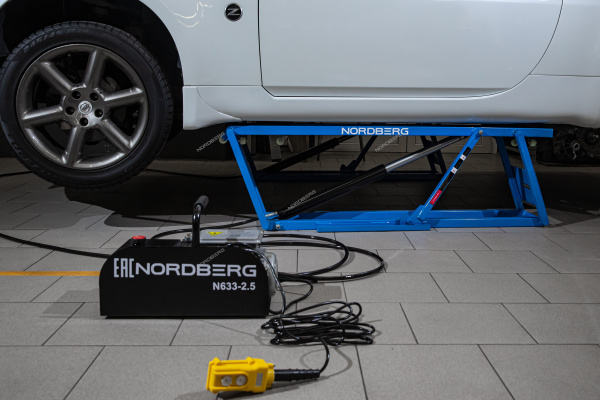 Подъемник ножничный 2,5т, портативный, мобильный 220В NORDBERG N633-2,5