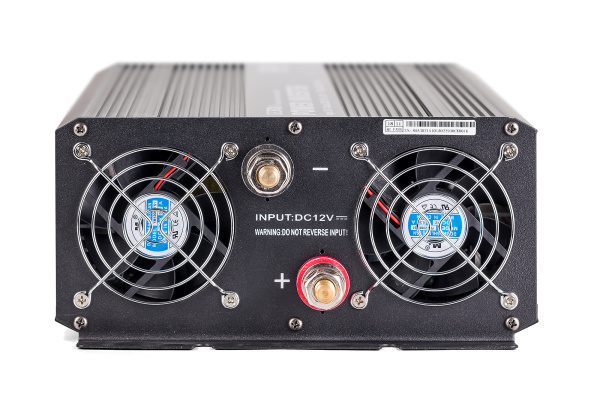 Автомобильный инвертор Geofox M 3000W/12v-2р