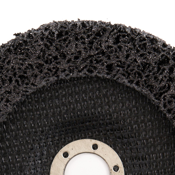 Круг зачистной из синтетического волокна ROSSVIK 150х22 (150*22 мм, черный, 80 м/с, 10200 об/мин)