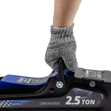 Домкрат подкатной гидравлический низкопрофильный с резиновой накладкой 2.5т (h min 85мм,h max 385)