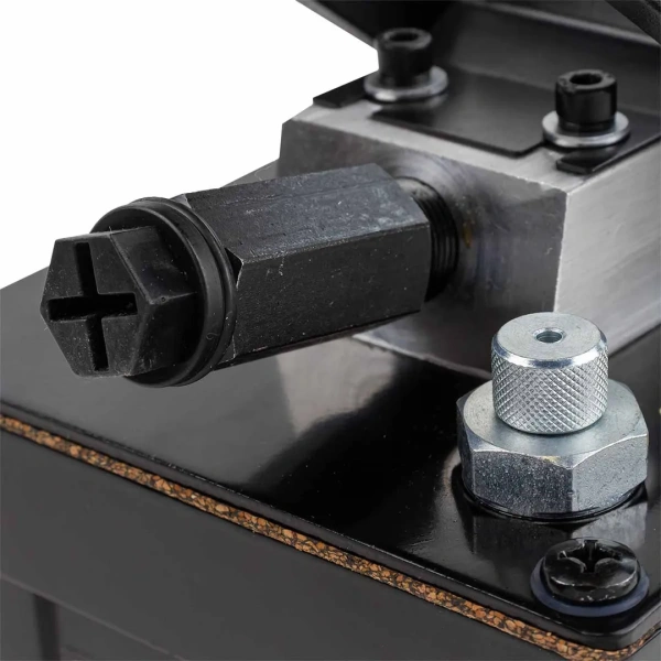 Насос пневмогидравлический