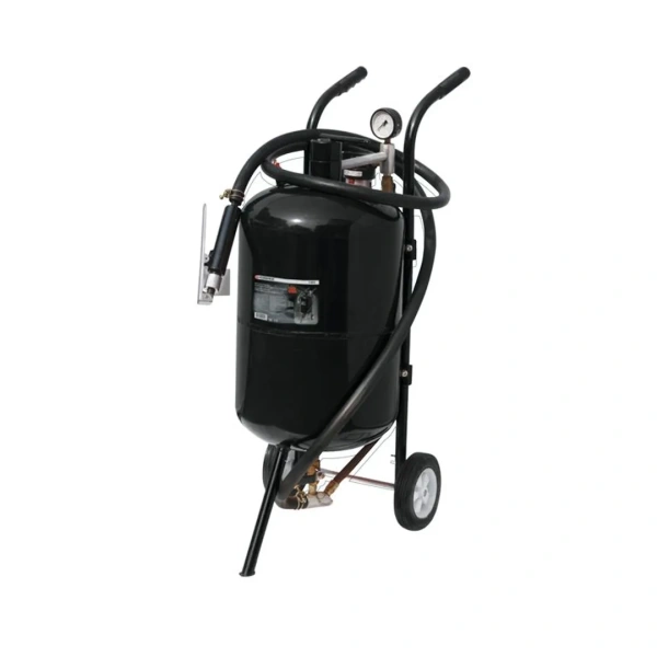 Пескоструйный аппарат передвижной пневматический напорного типа (бак 38л, 170-710л/мин, 4-8.5атм, сопла- 2,2.5,3,3.5мм)