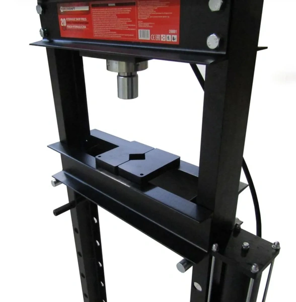 Пресс гидравлический с манометром напольный 20т ручной(рабочая высота:0-1030мм.рабочая ширина-500мм.Рабочий стол:210*500,ход штока 160мм)