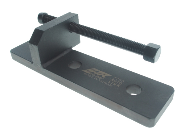 Приспособление для установки маслоохладителя JTC 7795 (VOLVO FM440 (D13) 8880022-1)