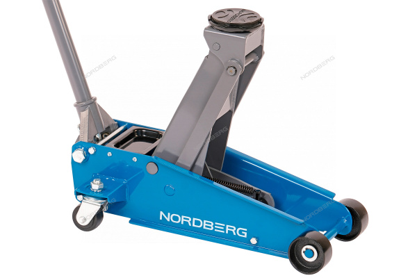 Домкрат подкатной 3 тонн 120-450 мм с резиновой насадкой NORDBERG N32030