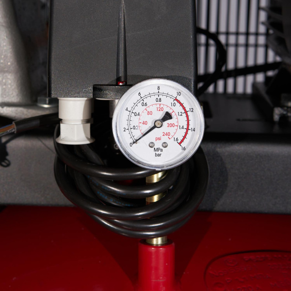 Компрессор ROSSVIK СБ4/Ф-270.LB75В (950 л/мин, 10 бар, вертикальный, 270 л, 380В/5,5 кВ, RAL3001)