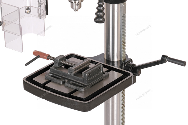 Станок сверлильный профессиональный NORDBERG ND25116PV (750 Вт, 25 мм, вариатор скорости, нарезание резьбы, тиски)