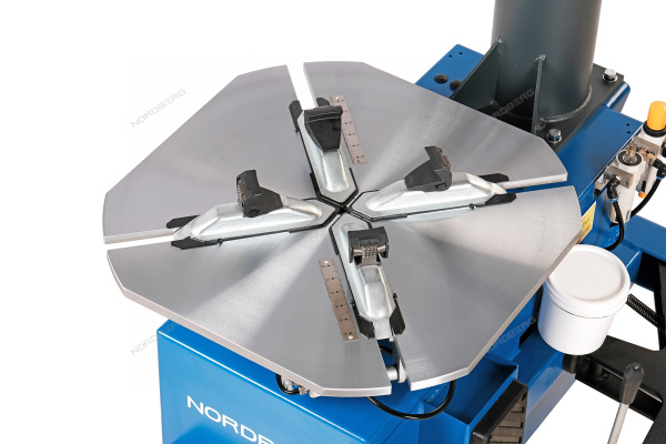 Станок шиномонтажный NORDBERG 4639ID(B) полуавтомат, односкоростной, зажимы 12-24"