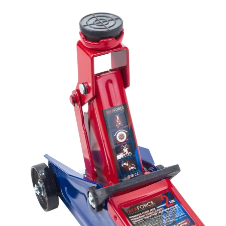 Домкрат подкатной гидравлический 2т