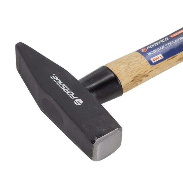 Молоток слесарный с деревянной ручкой и пластиковой защитой у основания (400г)