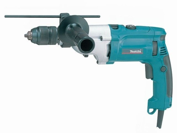 Дрель ударная MAKITA HP 2071 в чем.