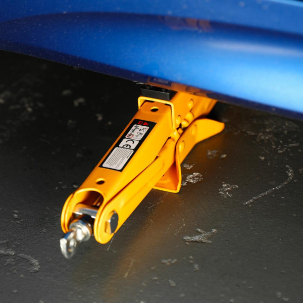 Домкрат винтовой (ромбический) DEKO DKJ02