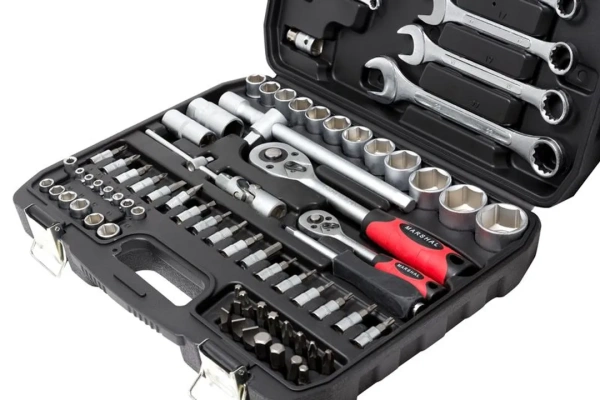 Набор инструментов 82пр. 1/2'', 1/4'' (6гр.) (4-32мм)