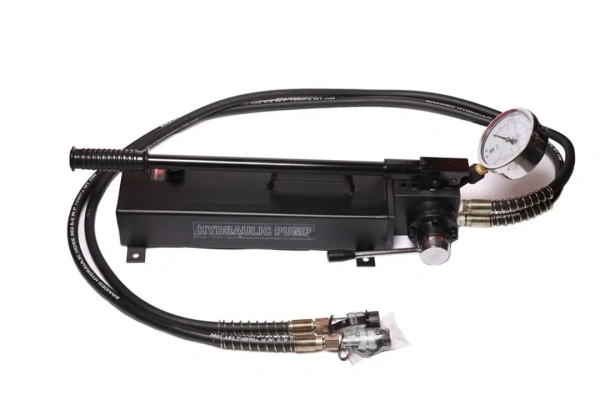 Насос гидравлический ручной с манометром(20-700bar,емкость масла-3.5л, длина-710мм,ширина-150мм,высота-275мм)