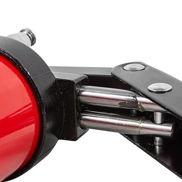 Шприц для нагнетания густой смазки ручной 600мл в комплекте с жестким(L-170мм) и гибким(L-330мм) наконечником (2штока,''под закладку'')