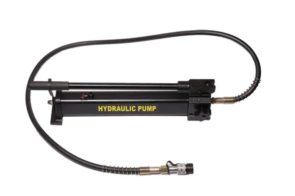 Насос гидравлический ручной(давление 20-700bar, объем масла-1.3л, длина-550мм, ширина-110мм, высота-125мм)