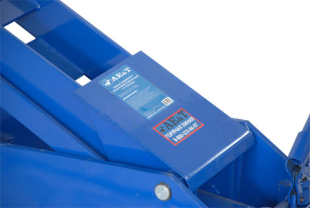 Домкрат трансмиссионный AE&T Т60303W (1,5т)