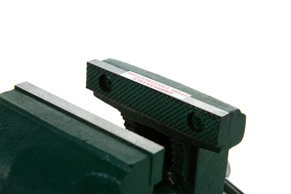 Тиски слесарные JONNESWAY C-A8 (сталь)