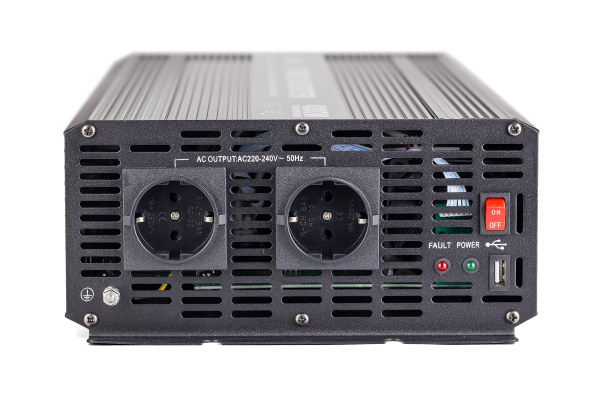 Автомобильный инвертор Geofox M 4000W/12v-2p