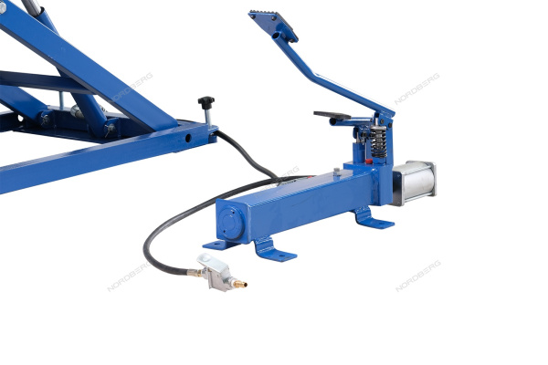 Подъемник для мото и квадроциклов 680 кг NORDBERG N4M5