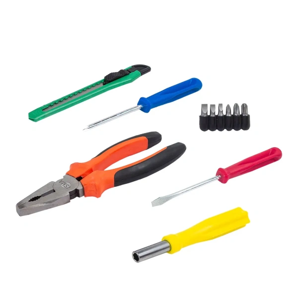 Набор инструментов 11пр.(биты:PH1,2,3,SL4,5,6мм,отвертка-битодержатель 120мм,отвертки:PH0х65мм,SL3х65мм,нож канцелярский,плоскогубцы 165мм),в блистере