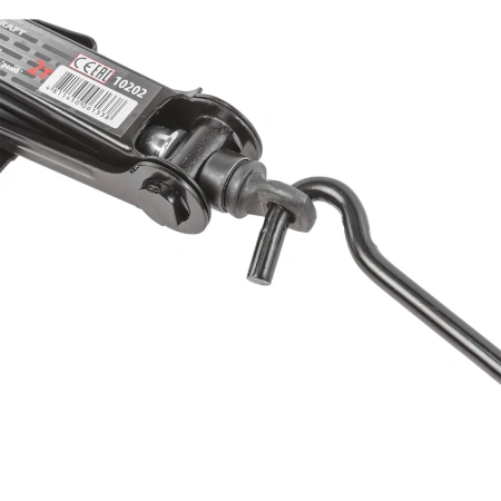 Домкрат механический ''ромб'' 2т с резиновой накладкой и трещоточной ручкой-воротком(h min 120мм, h max 415мм),в водоотталкивающем чехле