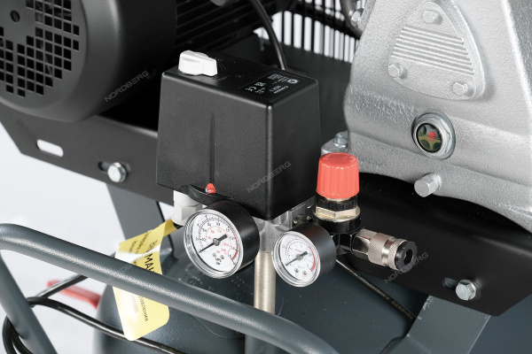 Компрессор вертикальный поршневой с ременной передачей NORDBERG NCPV100/580 (380В, ресив. 100л, 580л/мин)