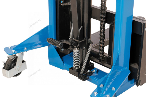 Штабелер гидравлический 2 т NORDBERG N3906-20