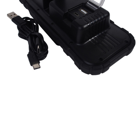 Фонарь светодиодный с кронштейном JTC 7829