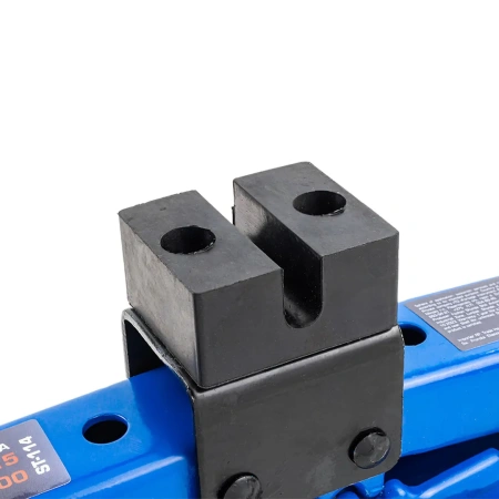 Домкрат механический ''ромб''2,5т (h min 115мм, h max 400мм, L-420мм) в водоотталкивающем чехле