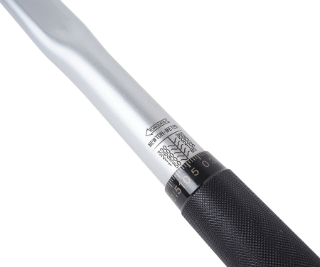 Ключ динамометрический JTC 6904 (1/2", 50-365 Нм, 635 мм)