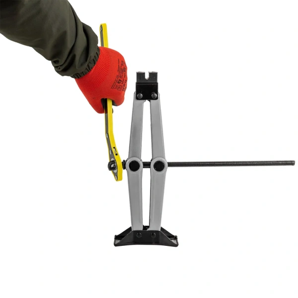Домкрат механический ''ромб' 2т (hmin115мм, hmax 400мм, L-420мм) в водоотталкивающем чехле в комплекте с ключом трещоточным