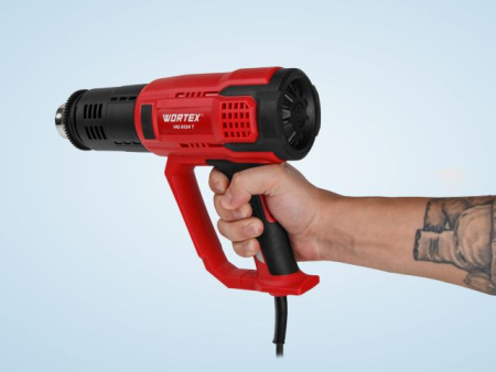 Термовоздуходувка WORTEX HG 6124 T в кор. + набор сопл 2000 Вт, 2 режима., 60-600 °С