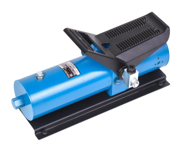 Насос пневмогидравлический ножной (объем масла - 0.625л, давление - 700 bar )