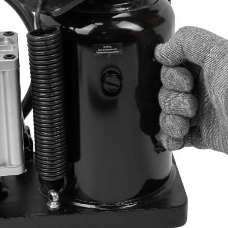 Домкрат пневмогидравлический 30т(высота подхвата - 265мм, высота подъема - 420мм)