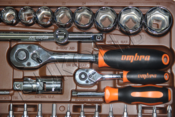 Набор инструмента универсальный Ombra OMT82S12 (82 пр.)