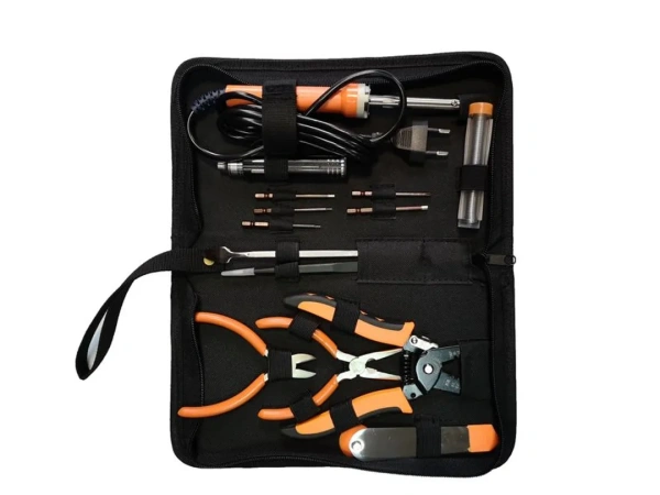 Паяльник электрич.-й с набором инструментов и аксессуаров 14пр.(220V,50Hz,60W,пинцет-2шт,кусачки,утконосы,отвертка6пр,съемник изол.,расходники)в сумке