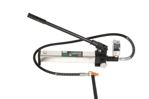 Насос гидравлический усиленный с манометром 10т(обьем масла-0,5л.давления-630 bar)