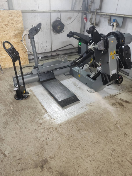 Стенд шиномонтажный для грузовых автомобилей до 26" Хорекс Авто LC588S