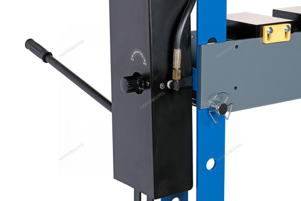 Пресс с ножным приводом усилие 30 тонн NORDBERG N3630F