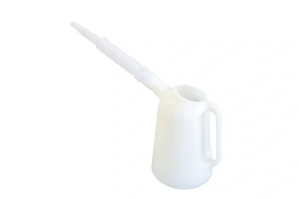 Емкость мерная пластиковая для заливки масла (3л) Емкость мерная пластиковая для заливки масла (3л)