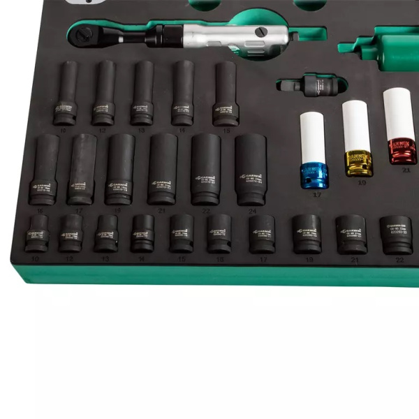 Набор пневмоинструмента с гайковертом GARWIN PRO 646500 (31 пр. в ложементе EVA)