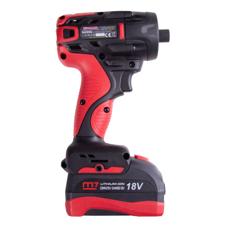 Аккумуляторный шуруповерт MIGHTY SEVEN DS-201AP, 18 В, 4 предмета, кейс, в комплекте набор бит