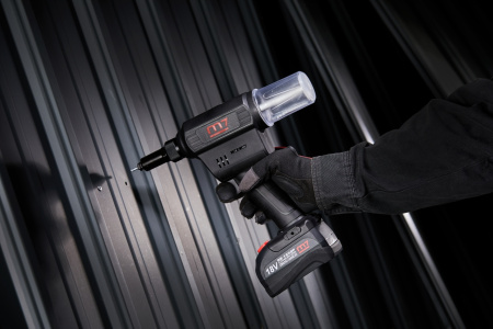 Заклепочник аккумуляторный без аккумулятора и ЗУ MIGHTY SEVEN DR-102 (2,4-6,4 мм, 18 В)