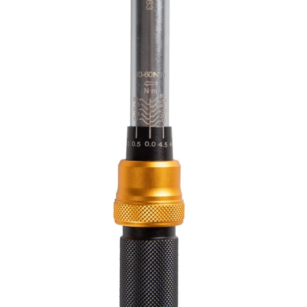 Ключ динамометрический 3/8" 10-60 Нм в пластиковом кейсе TOLSEN TT19663