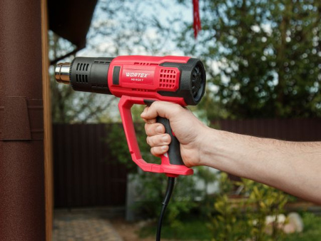 Термовоздуходувка WORTEX HG 6124 T в кор. + набор сопл 2000 Вт, 2 режима., 60-600 °С