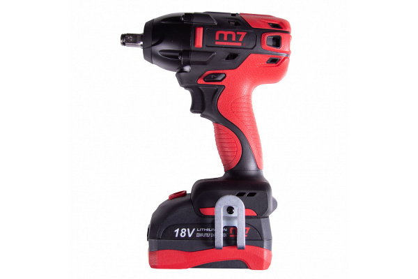 Гайковерт аккумуляторный ударный MIGHTY SEVEN DW-401A, 1/2", 813 Нм, 18 В