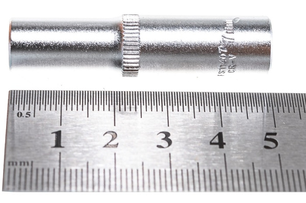 Головка торцевая глубокая Thorvik FS11407 (1/4") 7 мм