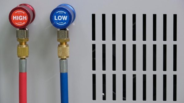 Автоматическая установка для заправки автомобильных кондиционеров, 12 л Nordberg NF12S