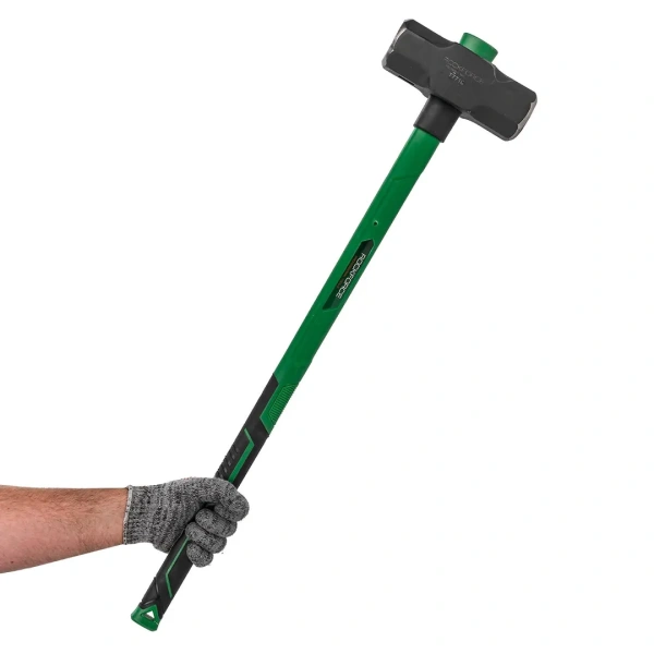 Кувалда с фиберглассовой ручкой и резиновой противоскользящей накладкой (7200г,L ручки-800мм)